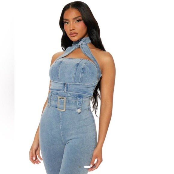 Fashion Nova It Girl Denim Jumpsuit - Light Wash Size XL NWT - Picture 2 of 10